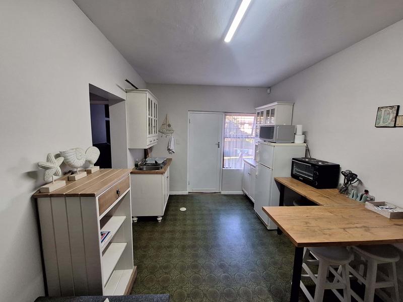 7 Bedroom Property for Sale in Bay View Western Cape